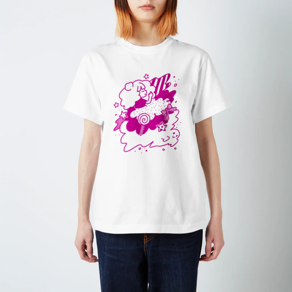 北山ハロウィンの3魔女三女のお昼寝 Regular Fit T-Shirt