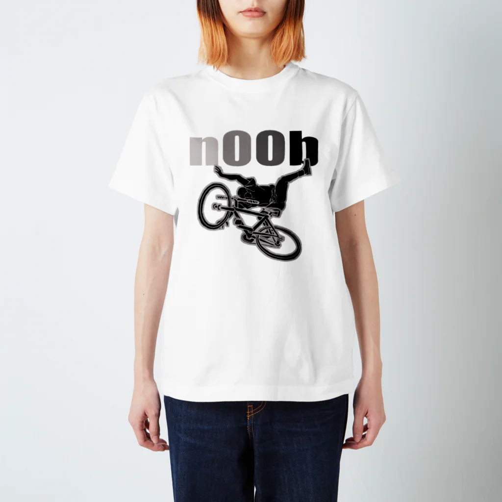 komgikogikoのnoob(ヘッタクソ)クロ Regular Fit T-Shirt