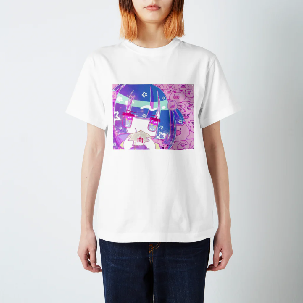 にじゅうよんDの少女と肉まんと豚 Regular Fit T-Shirt