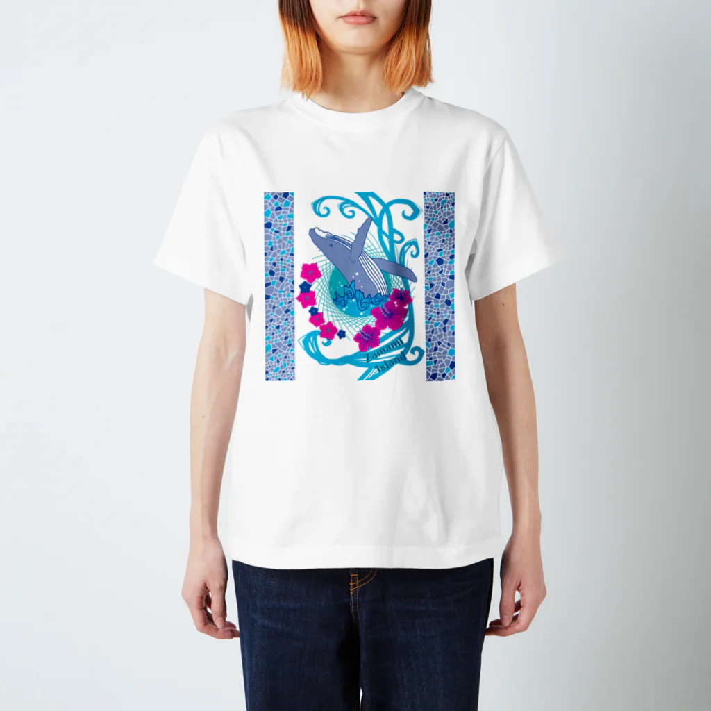 Aquagirl Zamami のZamami クジラブリーチ Regular Fit T-Shirt