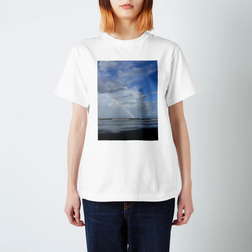 tatsuji68の虹 Regular Fit T-Shirt