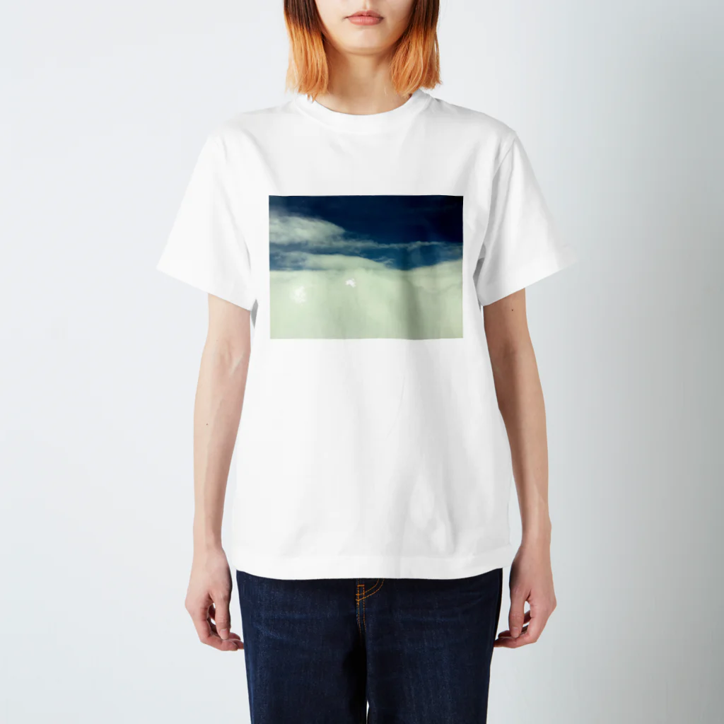 wami20のイギリスの空 Regular Fit T-Shirt