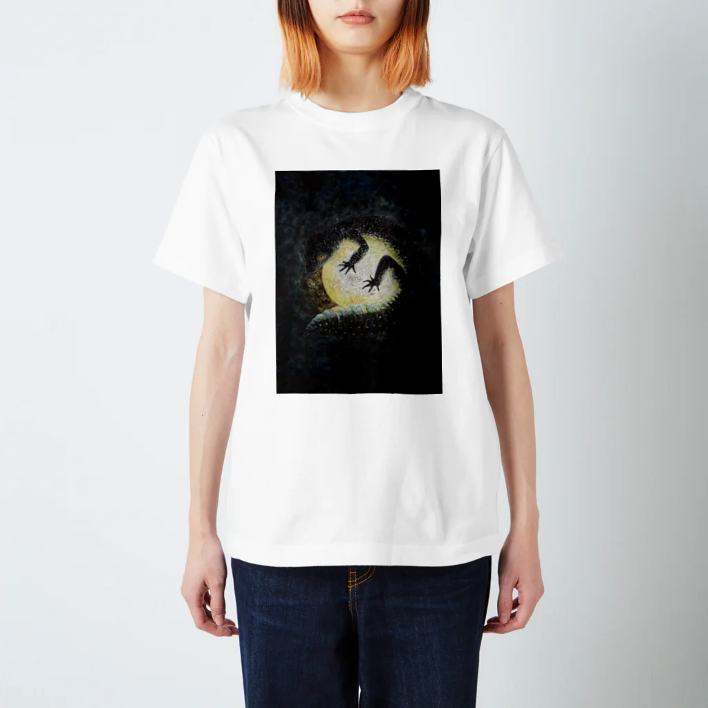 【TUAD】Animal Art ShopのShiningNight Regular Fit T-Shirt