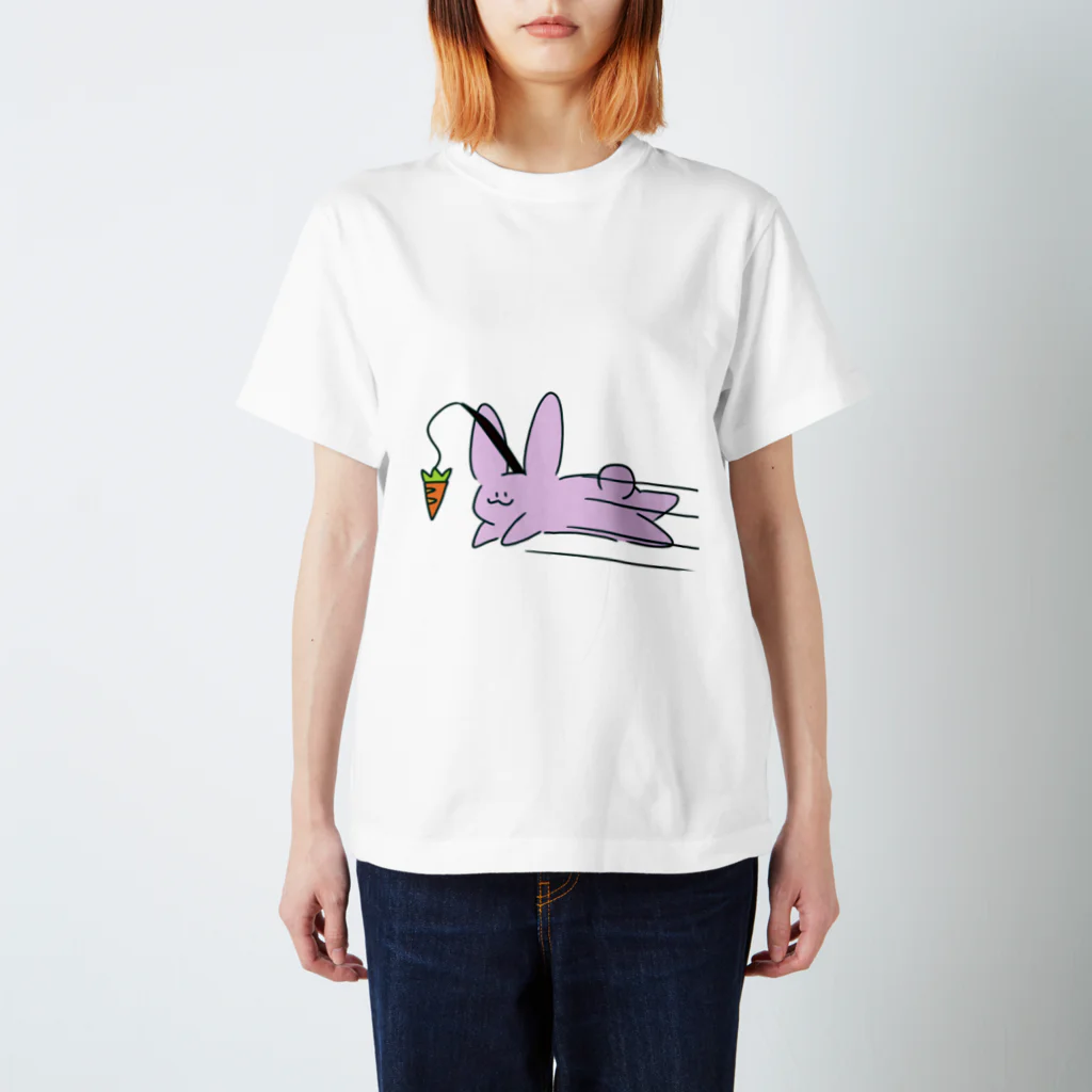 ごんぶとごぼうの釣られうさぎ Regular Fit T-Shirt