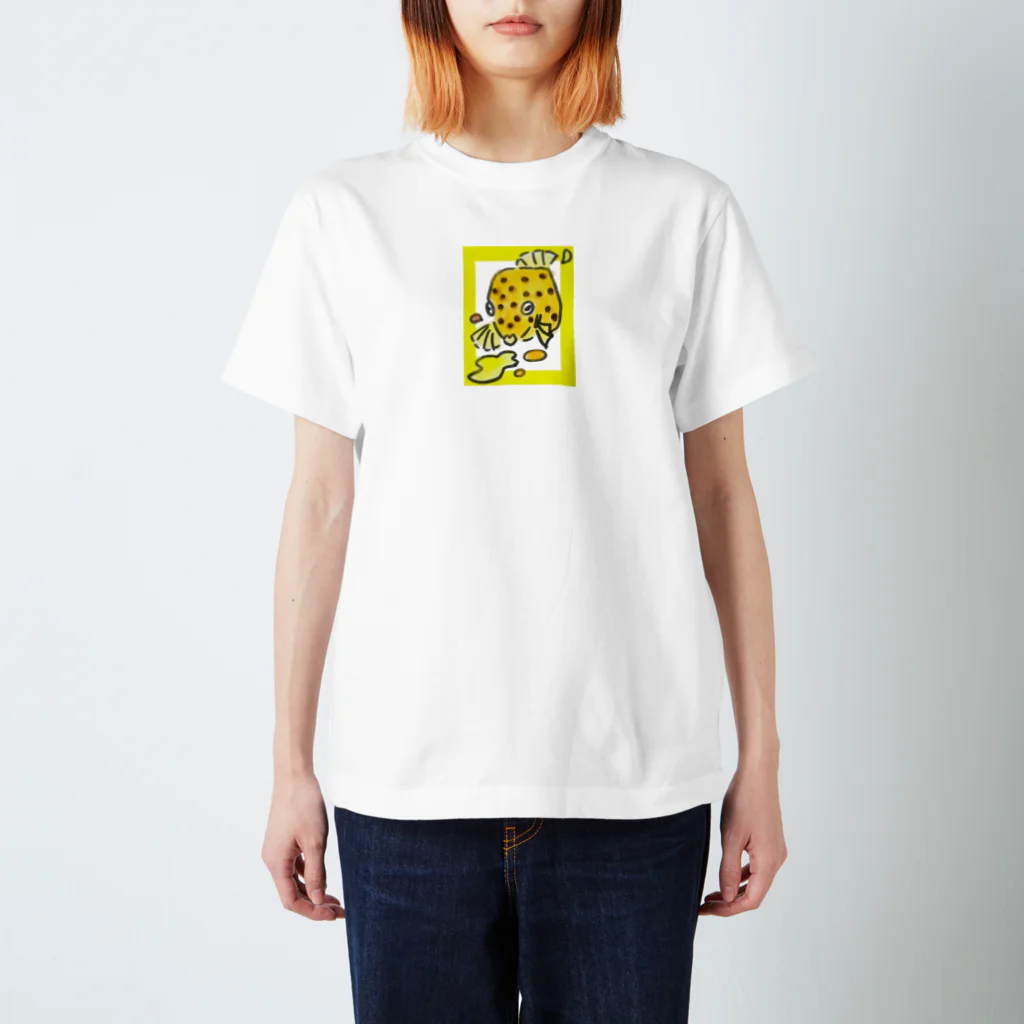 のこたけ商店の色溶け ハコフグのお子 Regular Fit T-Shirt