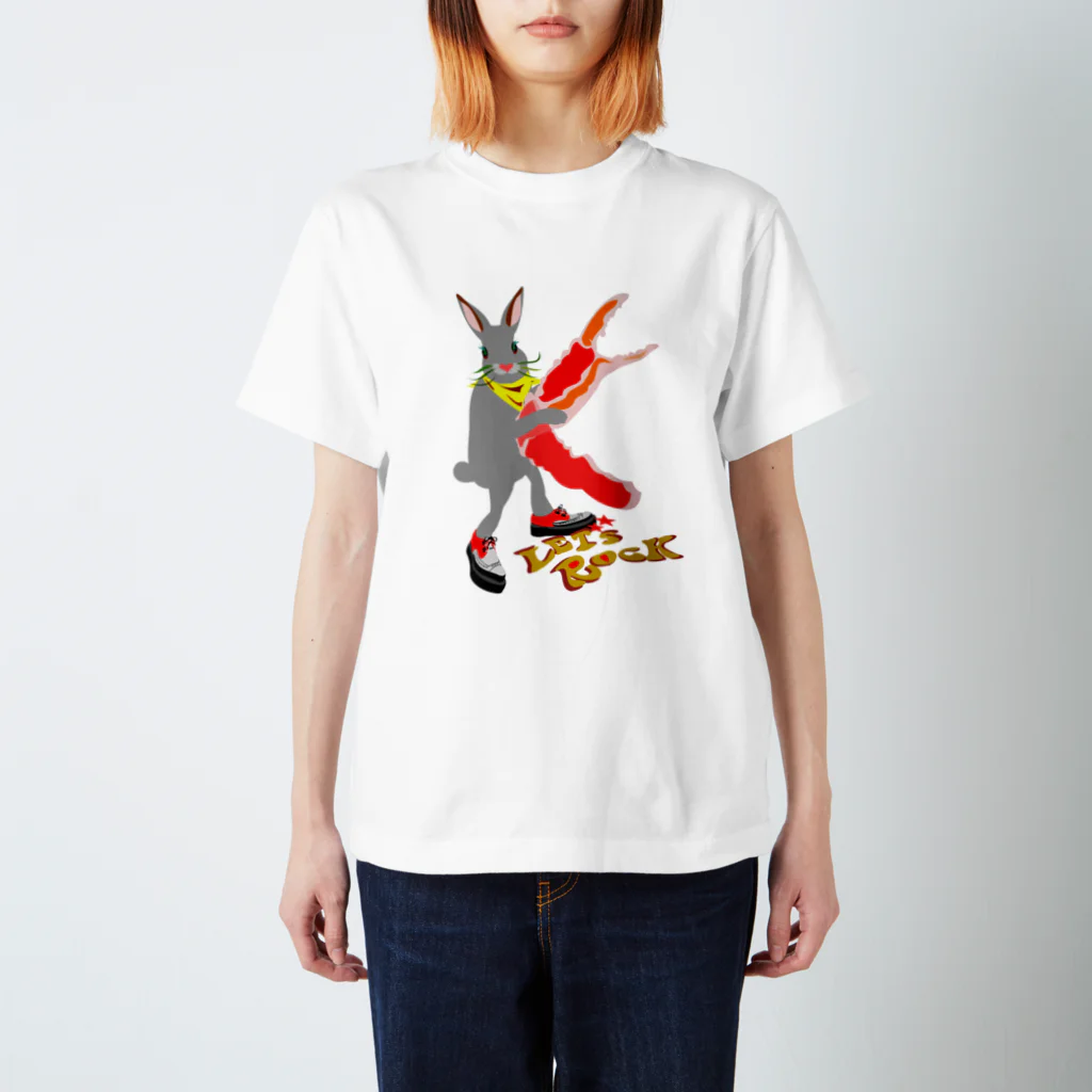 sasabeerのウサギター　カニ爪 Regular Fit T-Shirt