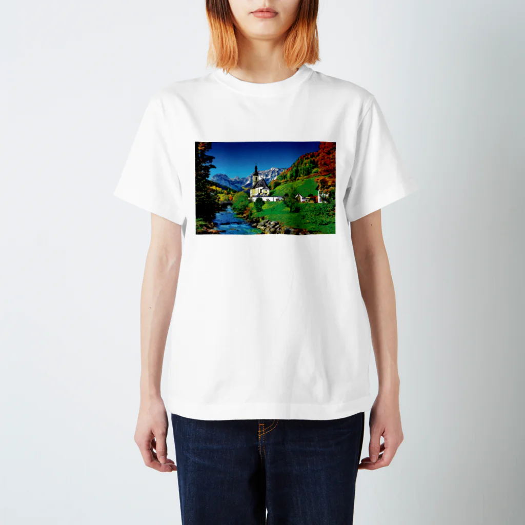 GALLERY misutawoのドイツ ベルヒテスガーデンの教会 スタンダードTシャツ