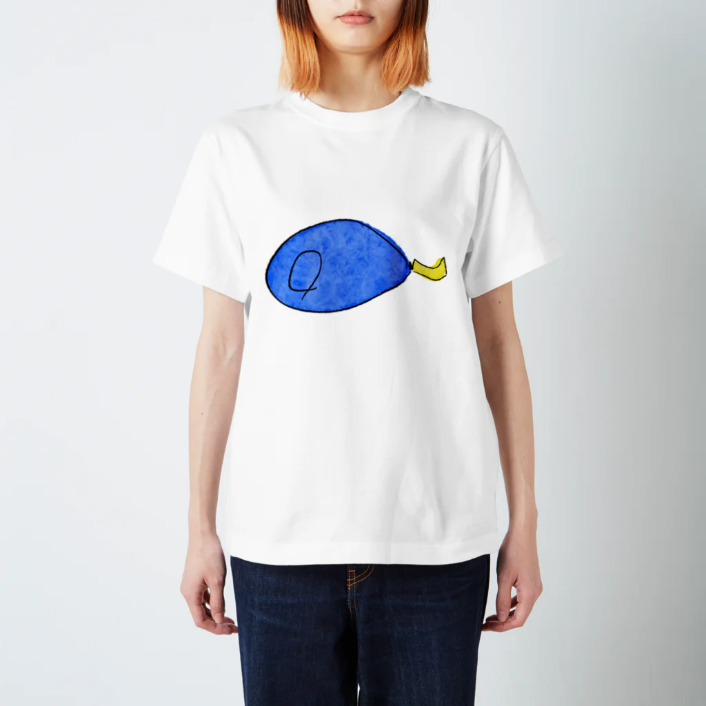 子どもの絵デザインのイッチーの絵 Regular Fit T-Shirt