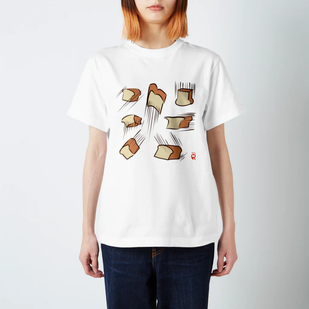なで肩うさぎの美香堂の荒ぶる食パン Regular Fit T-Shirt