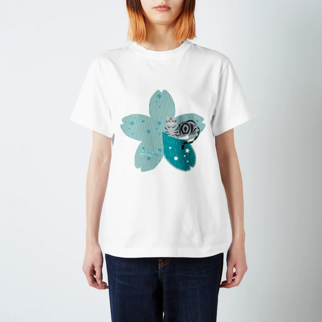 frmeowのSakura[LightBlue-American Shorthair] Regular Fit T-Shirt