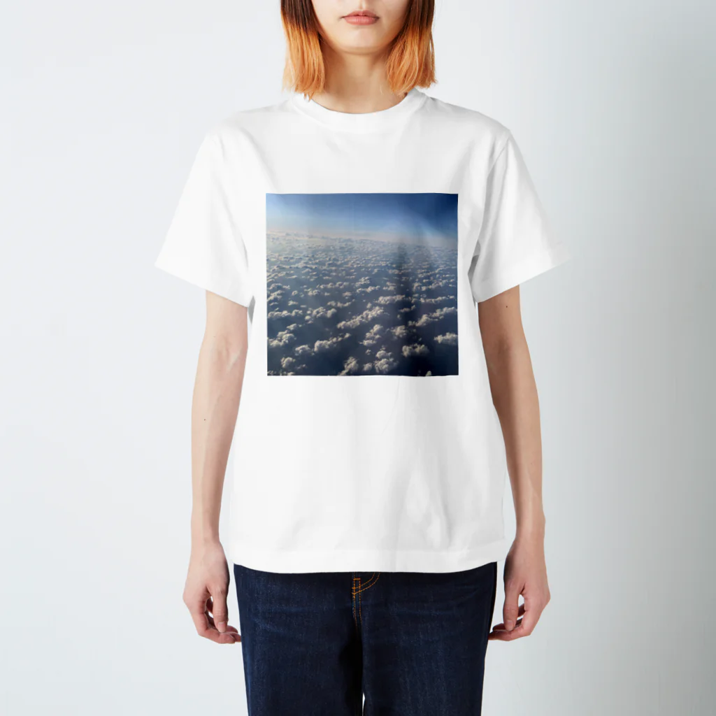 キャラバー会の空から見た雲 スタンダードTシャツ