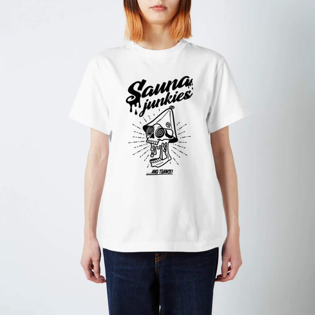 SAUNA JUNKIES | サウナジャンキーズのメルティー・スカル（黒プリント） Regular Fit T-Shirt