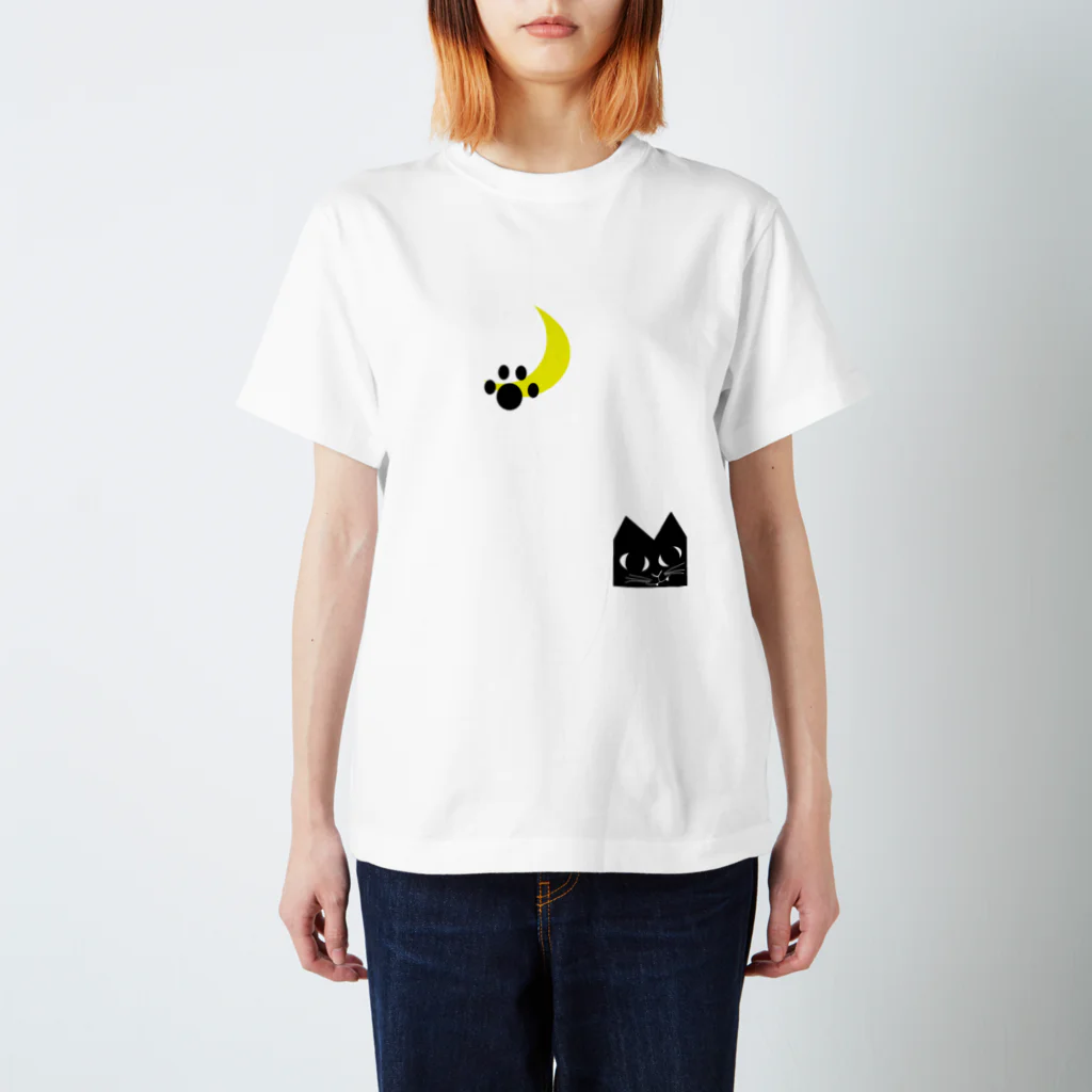 しぐなすのニャンと三日月 スタンダードTシャツ