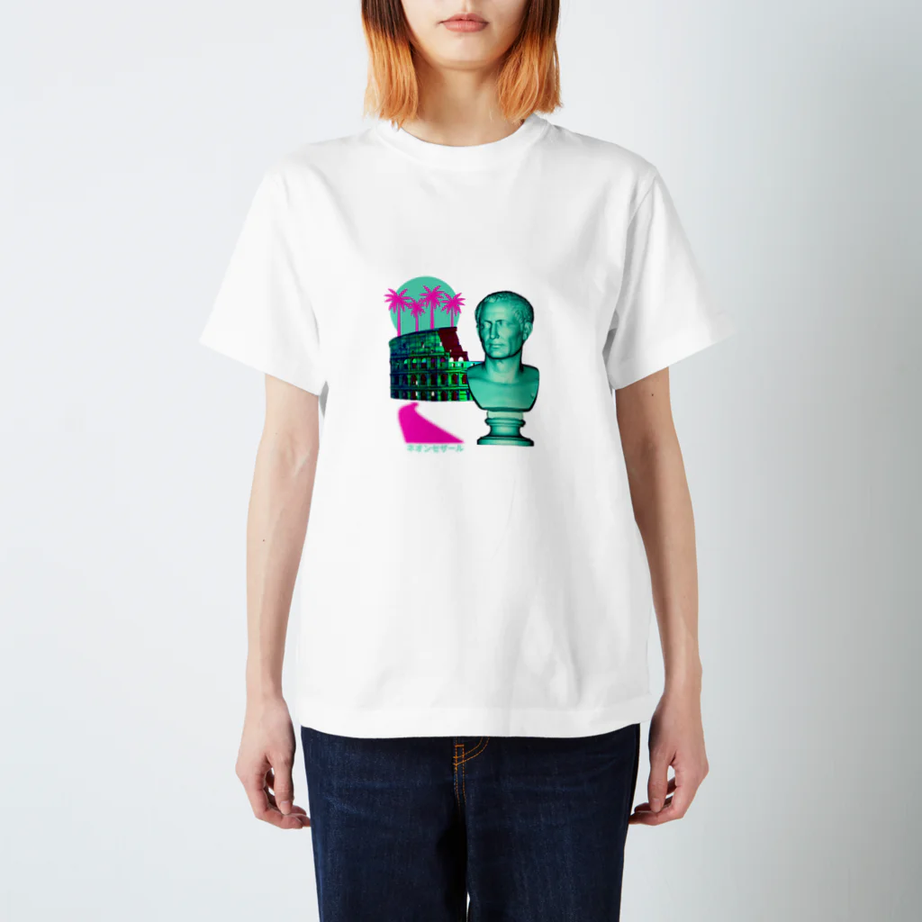 Vibin Designsのシーザーネオンローマコロシアムステッカー  おもしろ   写真  スタンダードTシャツ