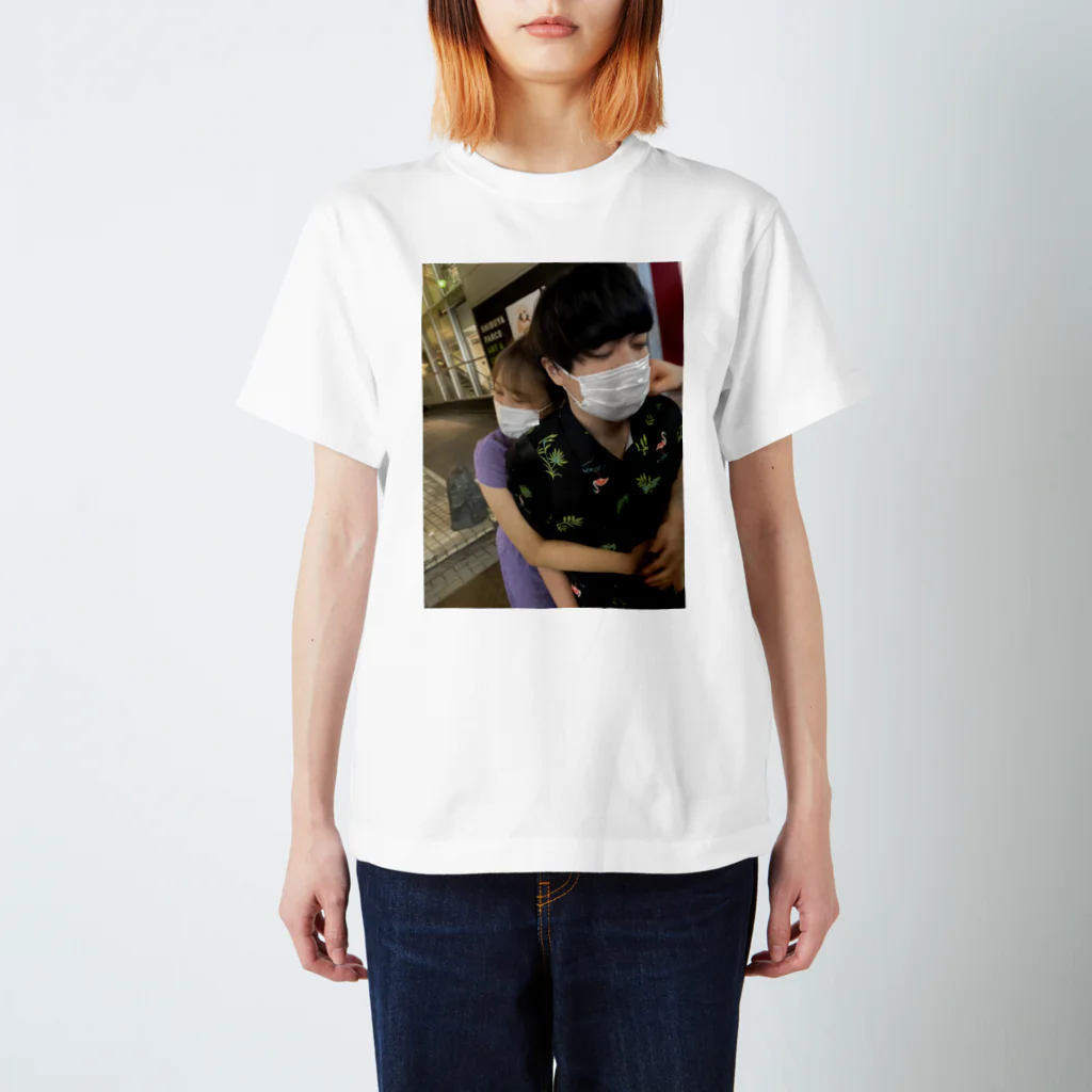 かけてあげるのほたちゃんらいくんいちゃいちゃTシャツ スタンダードTシャツ