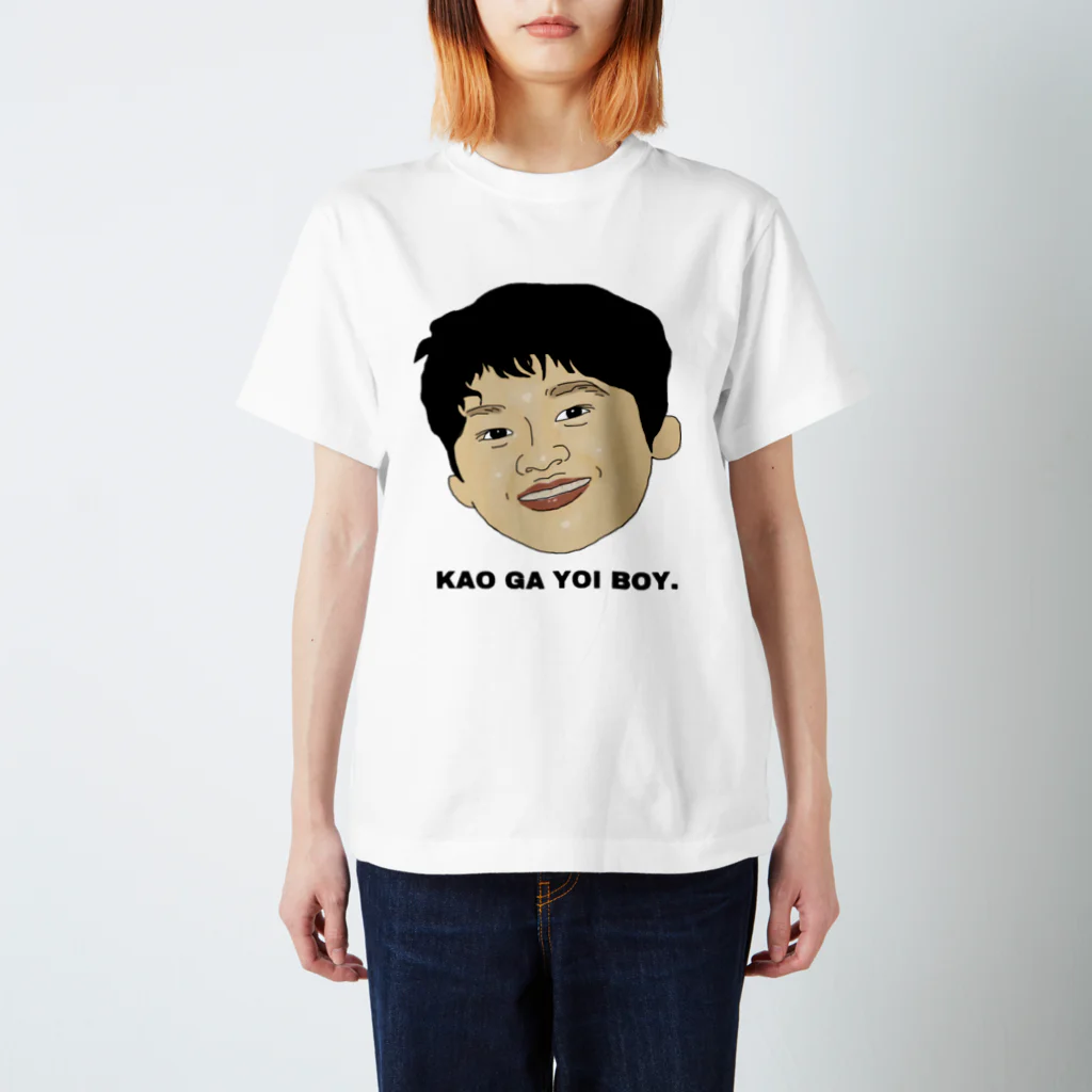 KAO GA YOI BOY.のKAO GA YOI BOY. Regular Fit T-Shirt