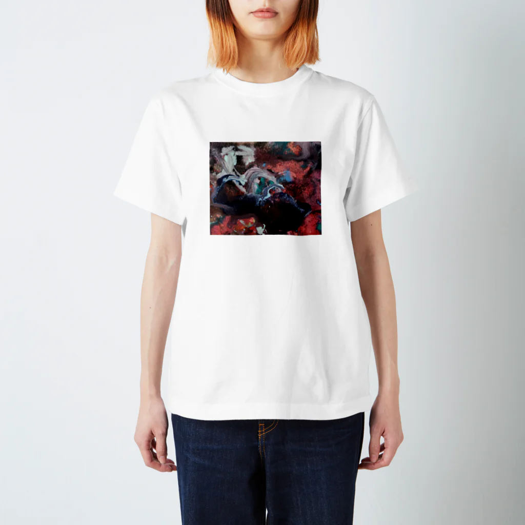 リラックス金魚のある夜のこと Regular Fit T-Shirt