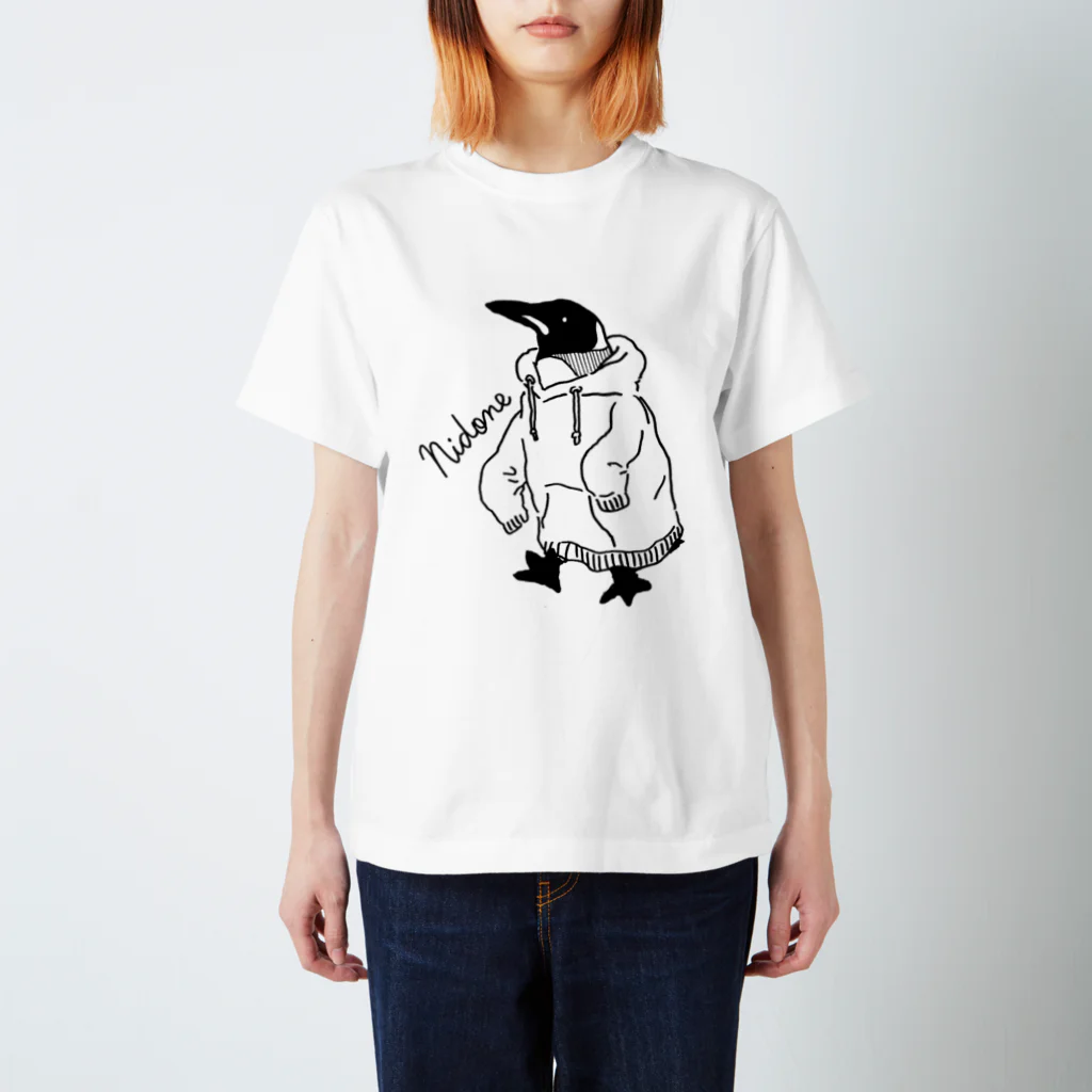 nidone.worksのペンギンパーカー（黒） Regular Fit T-Shirt