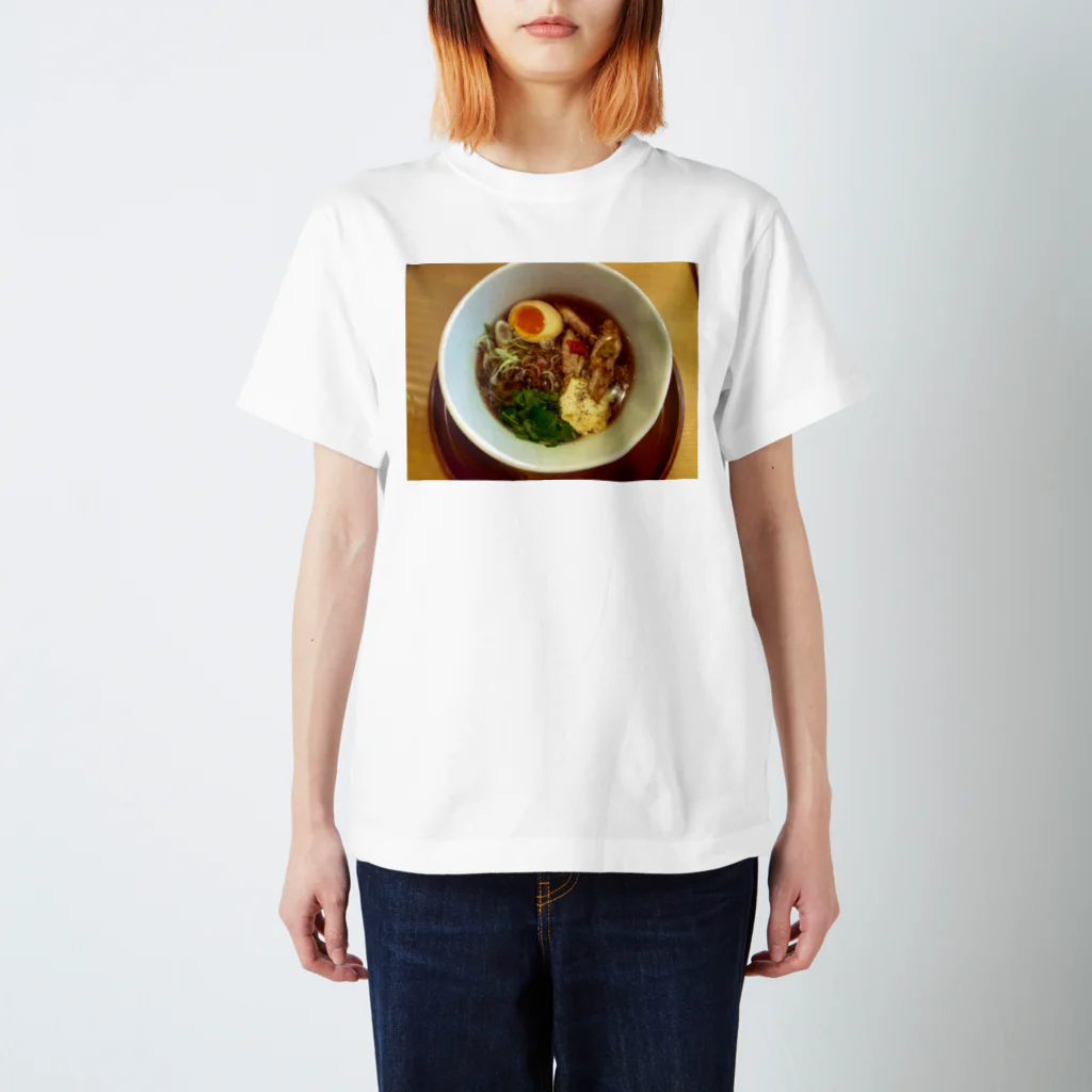 激辛感動商店の居抜塩拉麺美味 スタンダードTシャツ