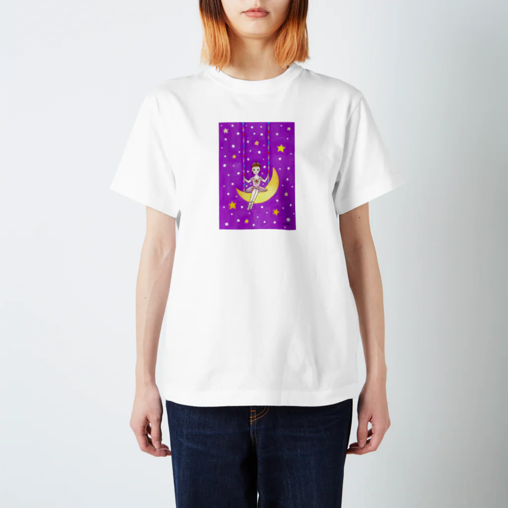 KIRARIの夢色雑貨屋さんの「月のバレリーナ」 Regular Fit T-Shirt