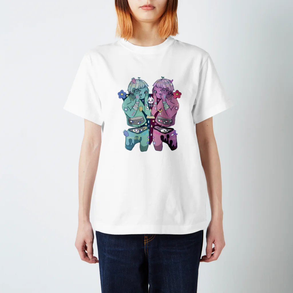 あきかんの薬漬け Regular Fit T-Shirt