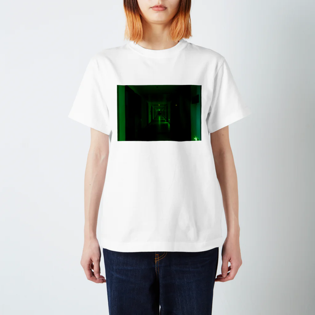 Multifakerのliminal space Regular Fit T-Shirt