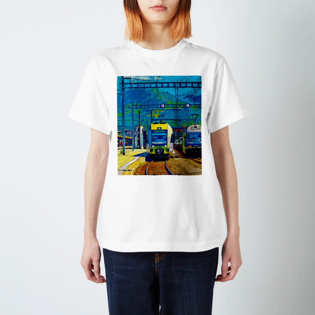 GALLERY misutawoのスイス シュピーツの駅 Regular Fit T-Shirt