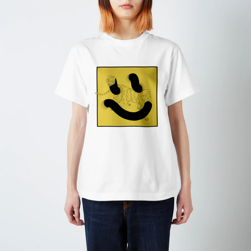 ぱいせんのsmile tiger Regular Fit T-Shirt