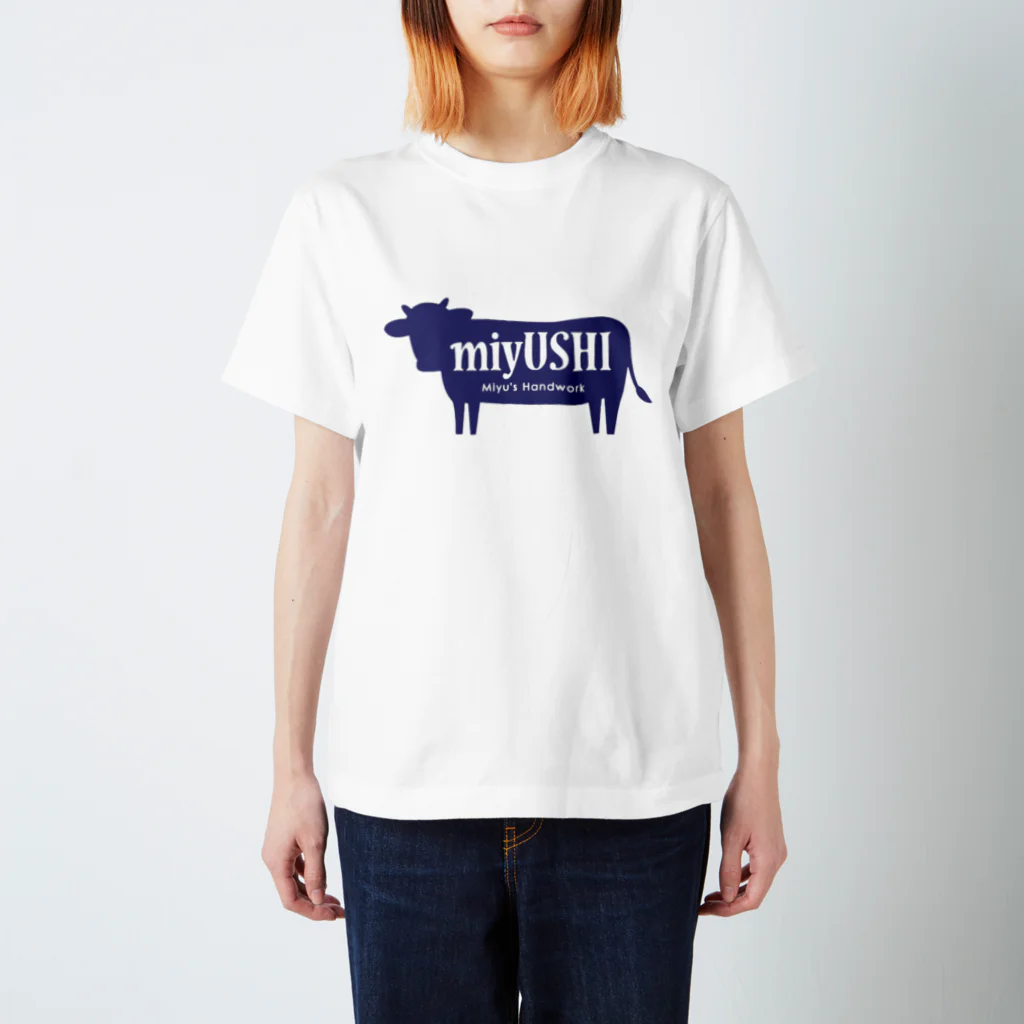 miyUSHIのmiyUSHI 牛シルエット Regular Fit T-Shirt