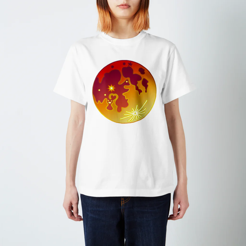 KANAT  LAMHITAの満月 Regular Fit T-Shirt