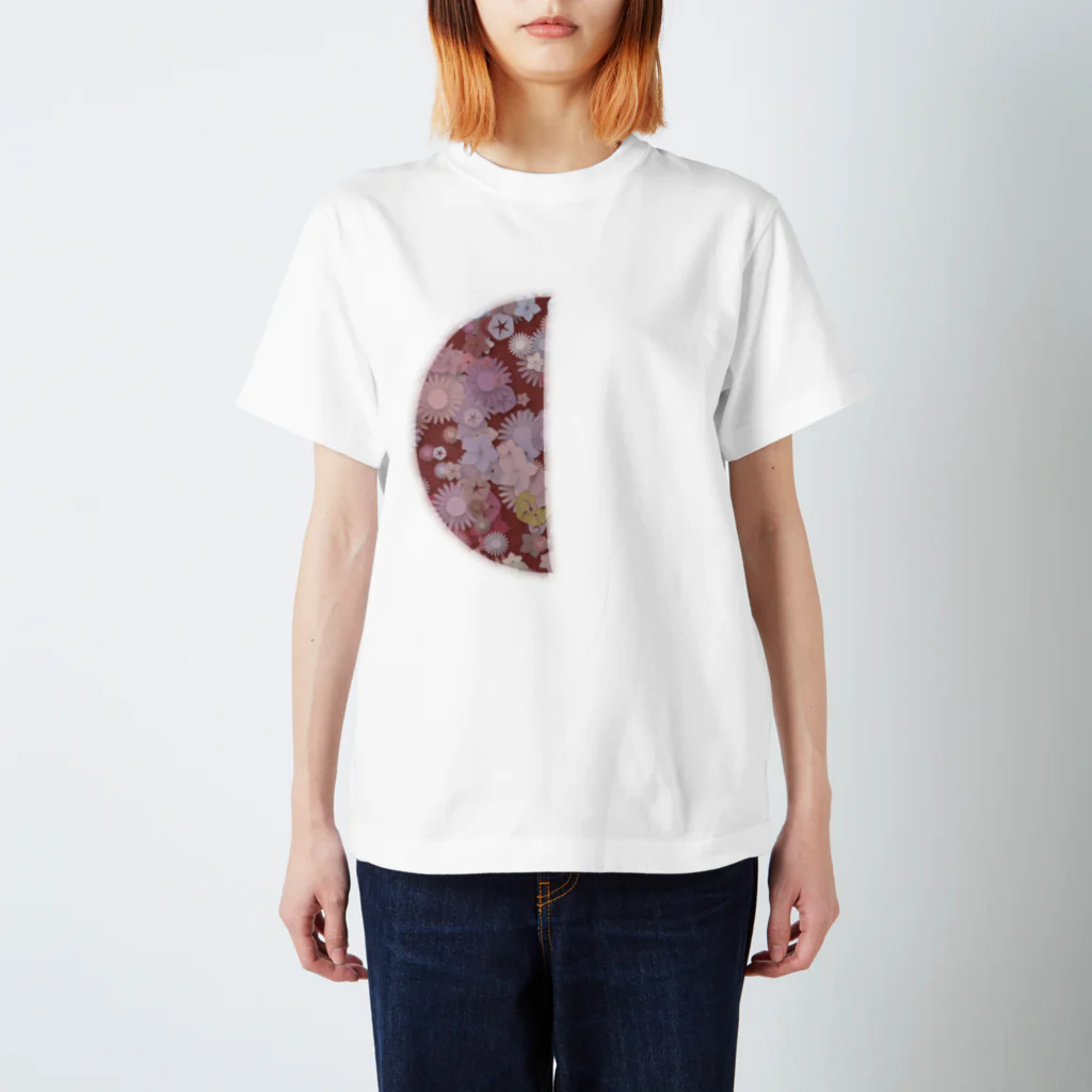 pianocurve DesignのMoon face designed with summer flowers No.23 スタンダードTシャツ