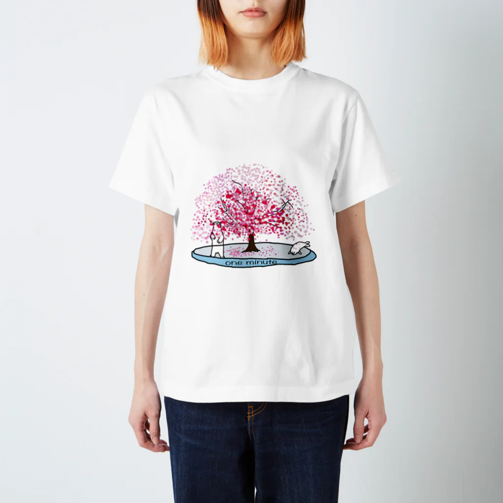 one minute shopの北極の桜 Regular Fit T-Shirt