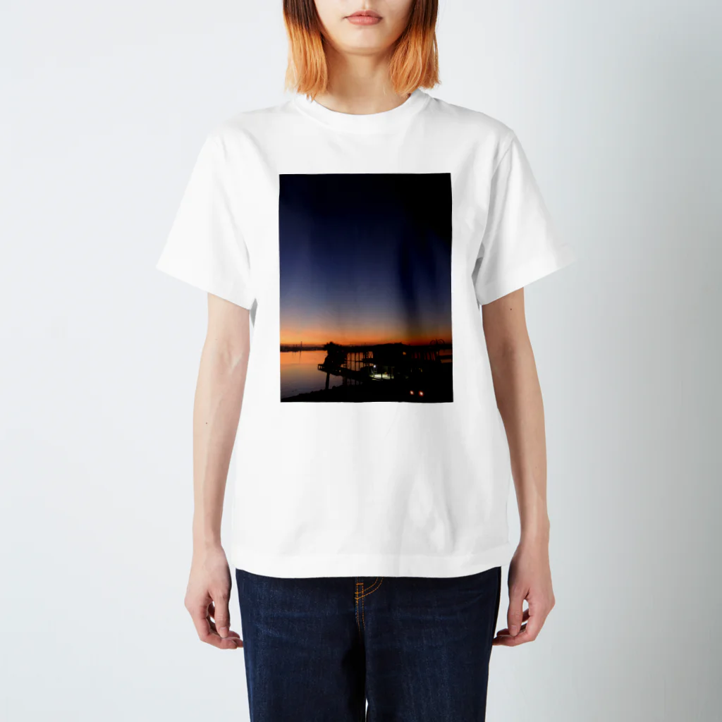 ランタン街・離れの旅するカラフルTシャツ～キューバ編～ Regular Fit T-Shirt