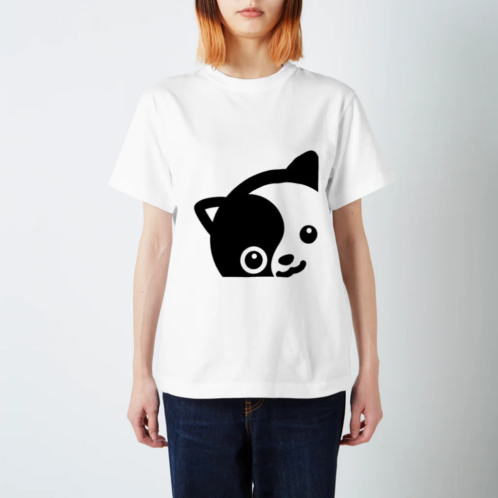 くねくね道のひょっこり！タオ猫みっちー スタンダードTシャツ