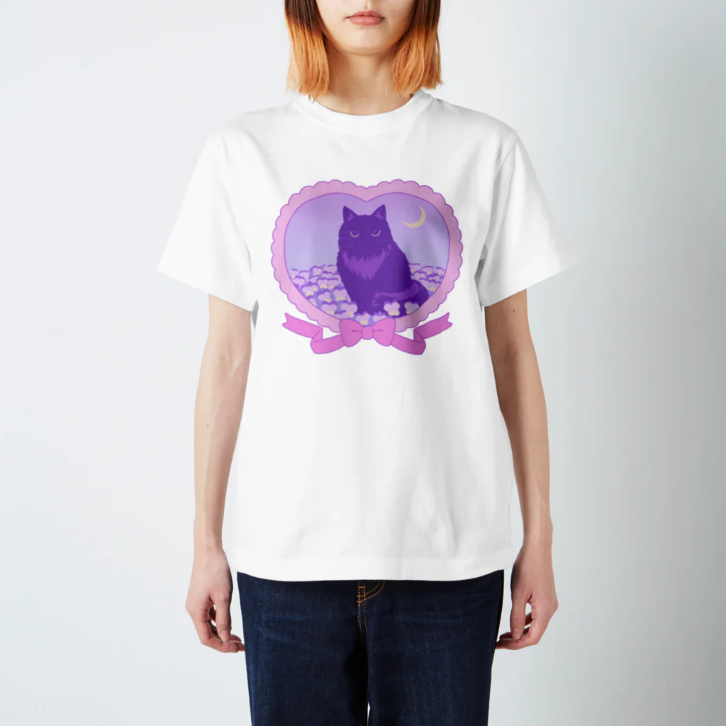 ファンシーショップ どり〜むの黒猫とお花畑 Regular Fit T-Shirt