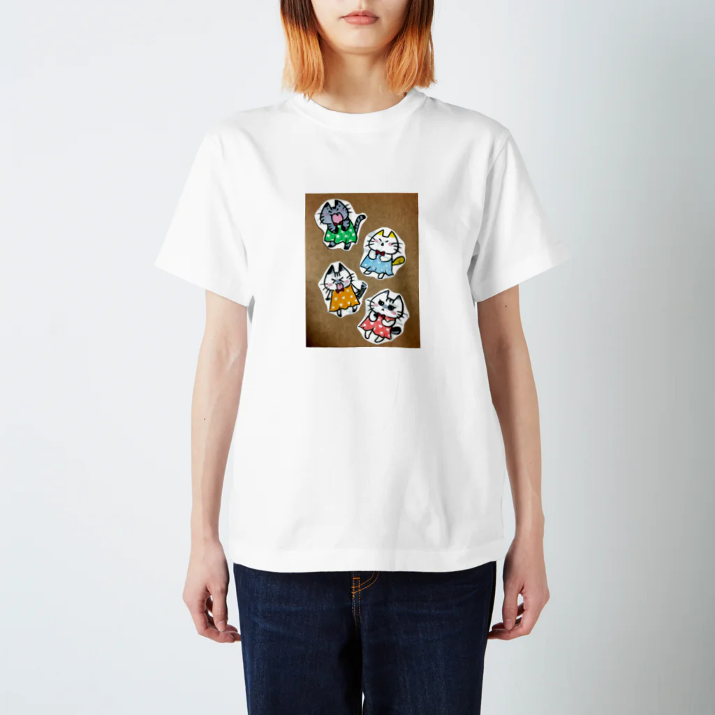 タカフジの猫さん【水玉お洋服】 スタンダードTシャツ