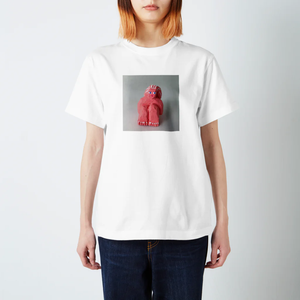 Isana's Marketのsitting woman Regular Fit T-Shirt