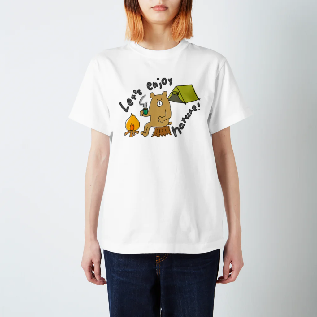 動物と自然が好きな人のための雑貨屋のキャンパー熊くん スタンダードTシャツ