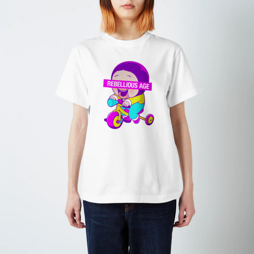 AKIRAMBOWのしょーちゃん 三輪車 / SHO-CHAN TRICYCLE  スタンダードTシャツ