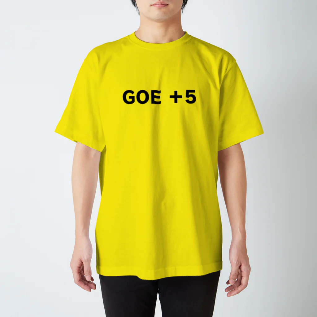 ストアヒガサ　SUZURI店のGOE +５（文字：黒） Regular Fit T-Shirt