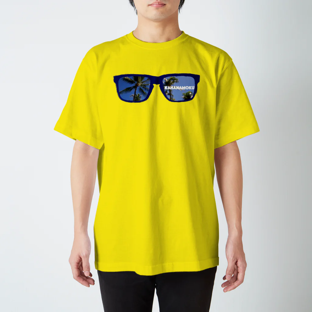 ultra marine yellow_storageのブライト カハナモク ビーチ 青 スタンダードTシャツ