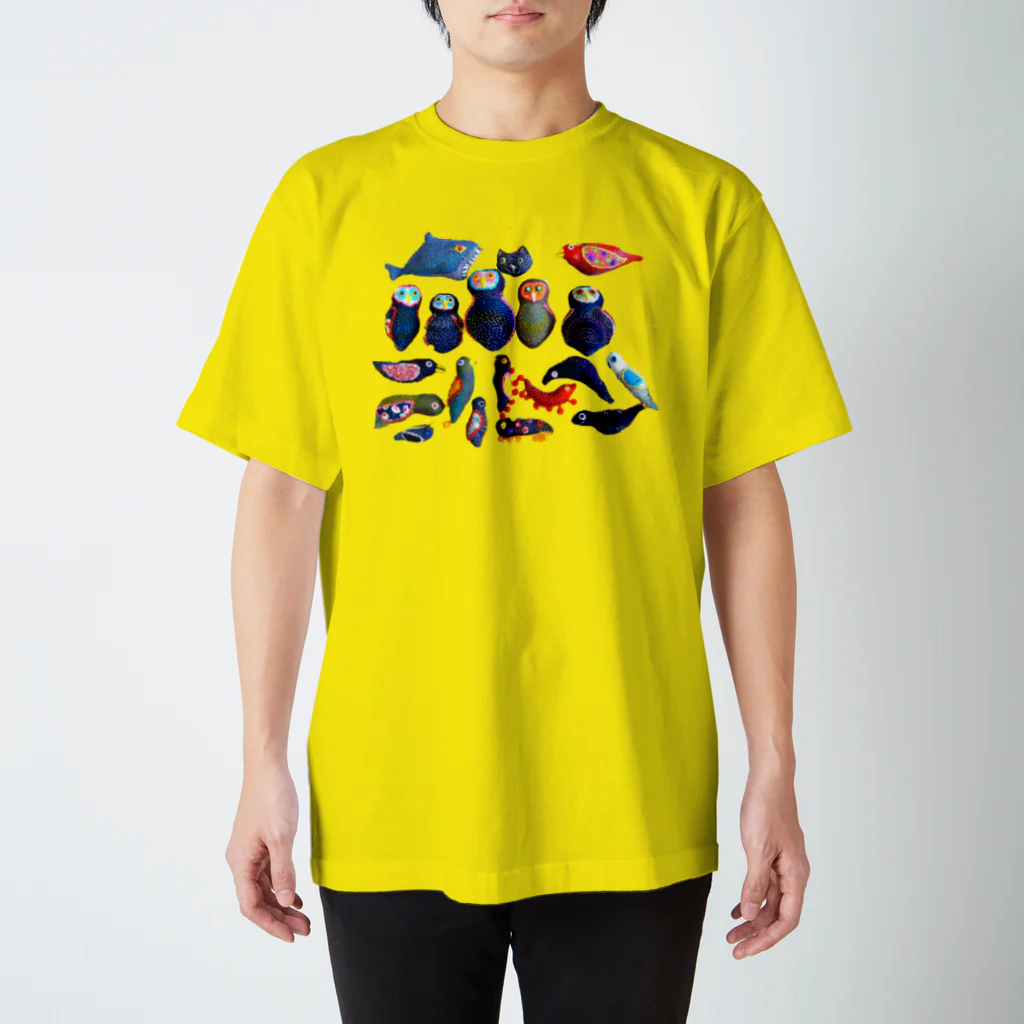 suzuejyaの刺繍マスコットわらわらわら Regular Fit T-Shirt