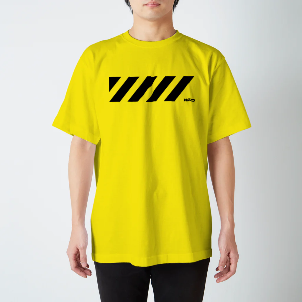WID（糸瀬 法隆）の警戒柄（WIDロゴ入り） Regular Fit T-Shirt