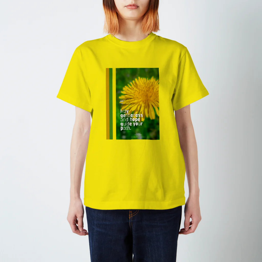 ChicClassic（しっくくらしっく）のお花・May gentleness and hope guide your path. スタンダードTシャツ