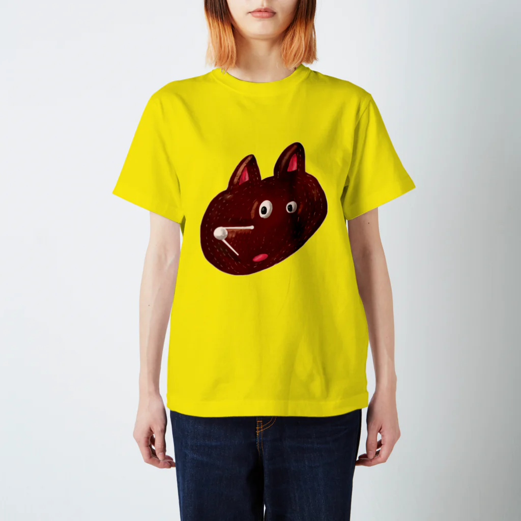 Tania NobukovskiのHEY BEAR FACE Regular Fit T-Shirt