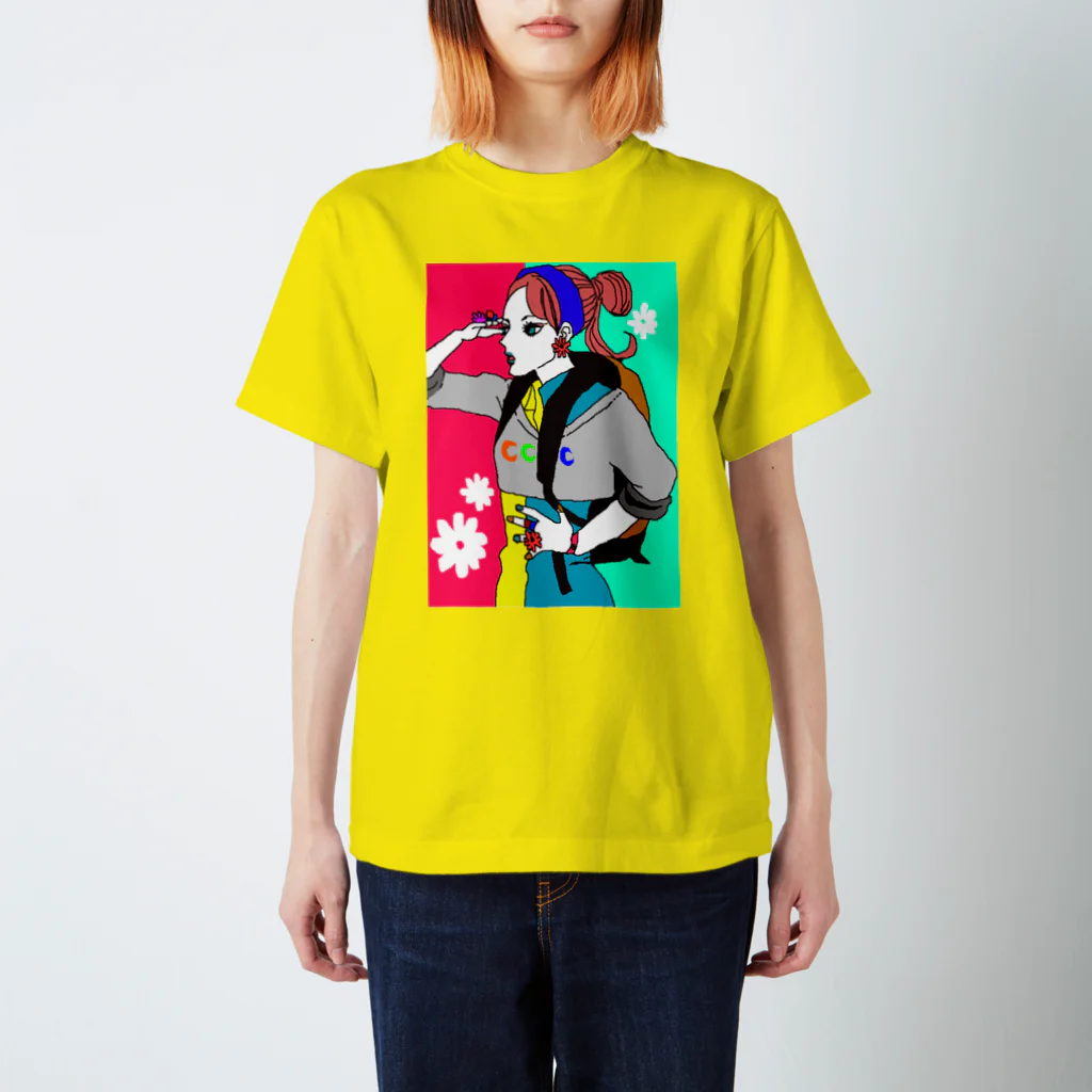 アピリオドランアウトのflower Regular Fit T-Shirt