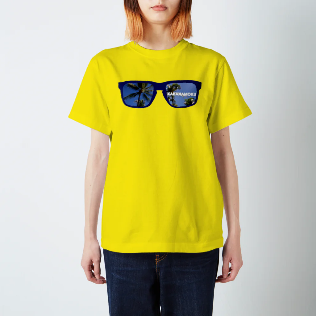 ultra marine yellow_storageのブライト カハナモク ビーチ 青 Regular Fit T-Shirt