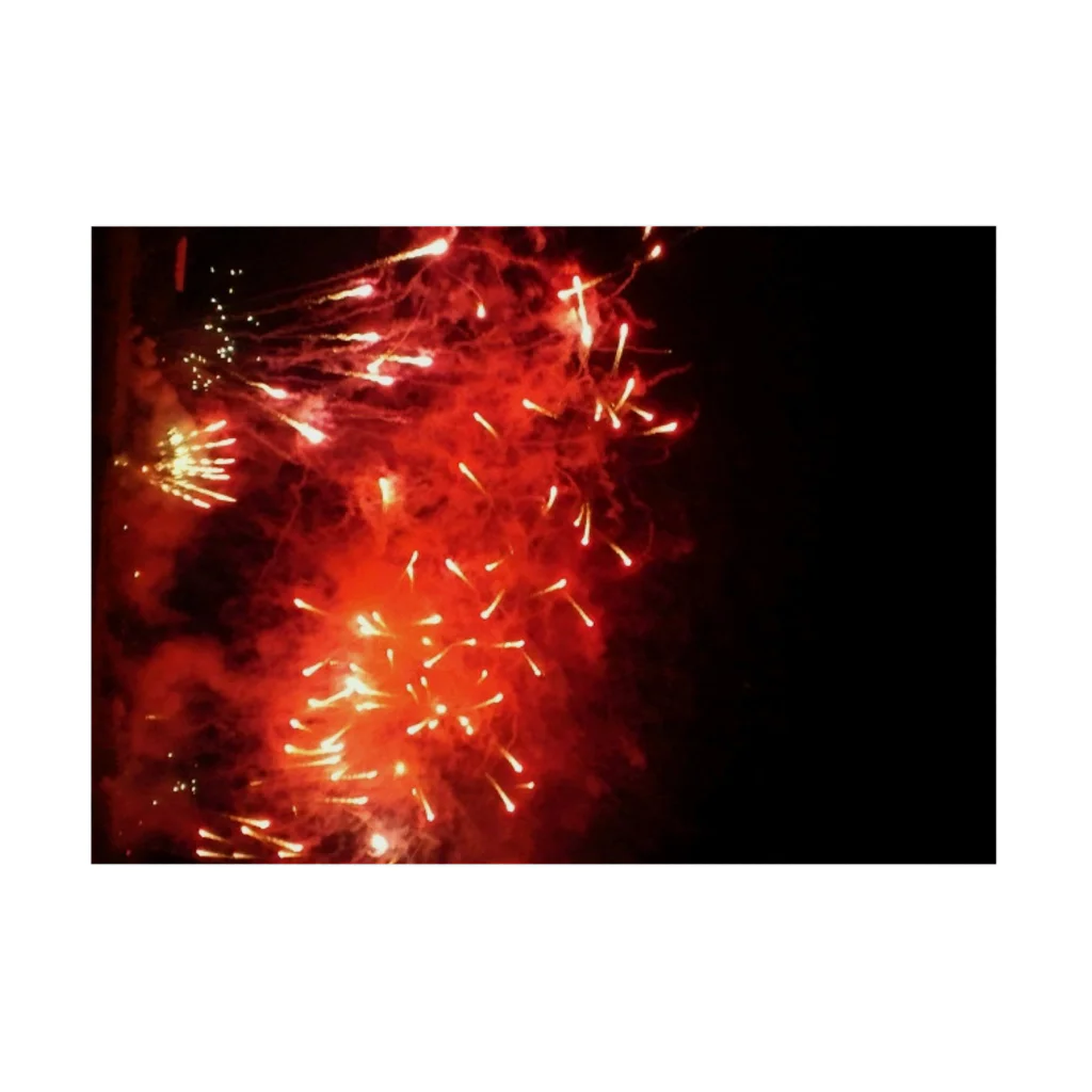 空屋　sorayakusakaの201508161942002　赤い火花 吸着ポスターの横向き