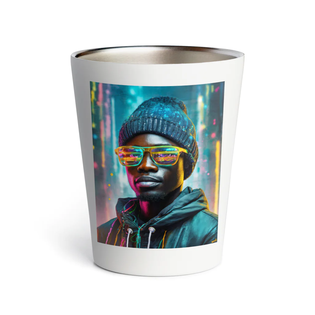 Colorful Canvasのネオンをバックにしているクールな青年 Thermo Tumbler