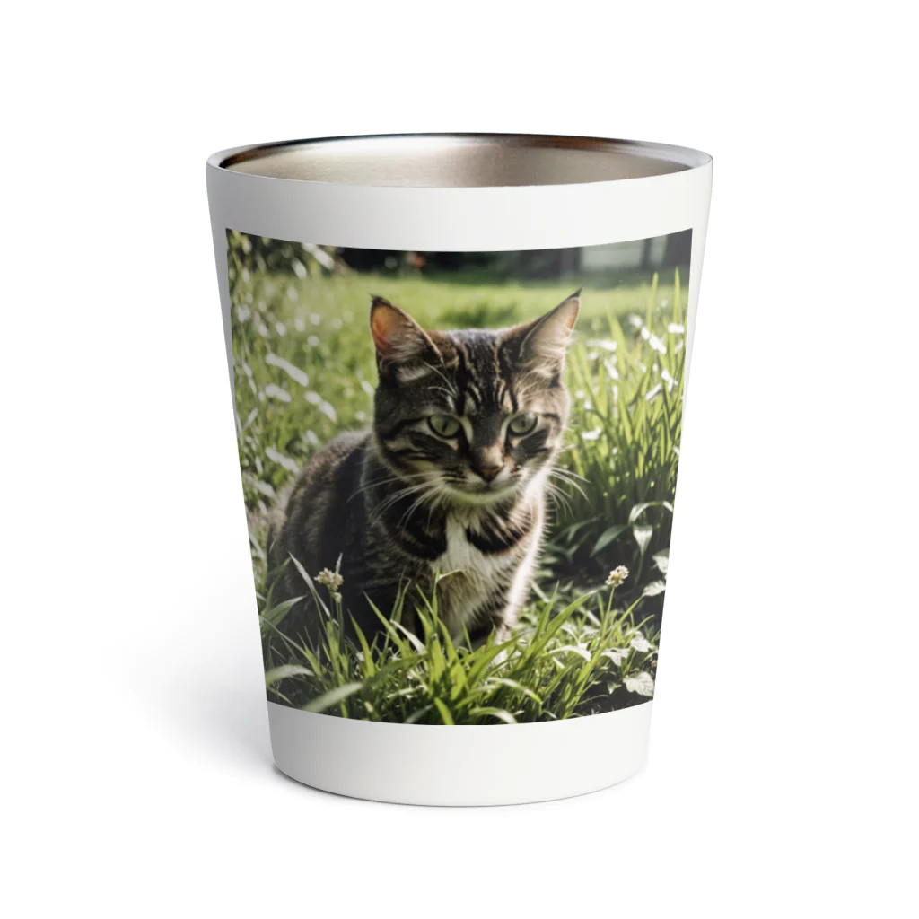 安達聖也の草むらの猫 Thermo Tumbler